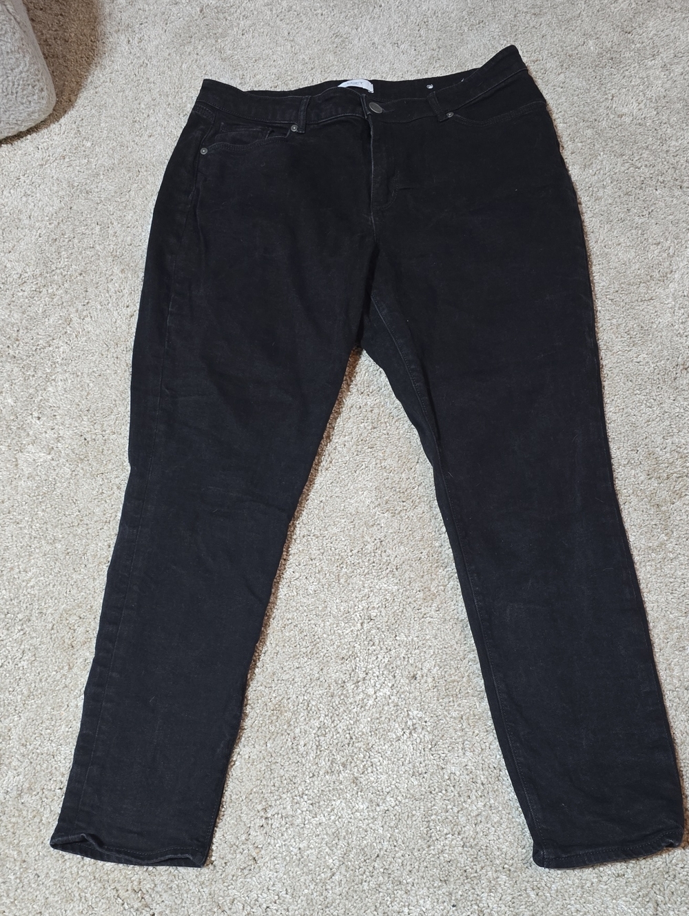 LOFT Black Curvy Skinny Jeans